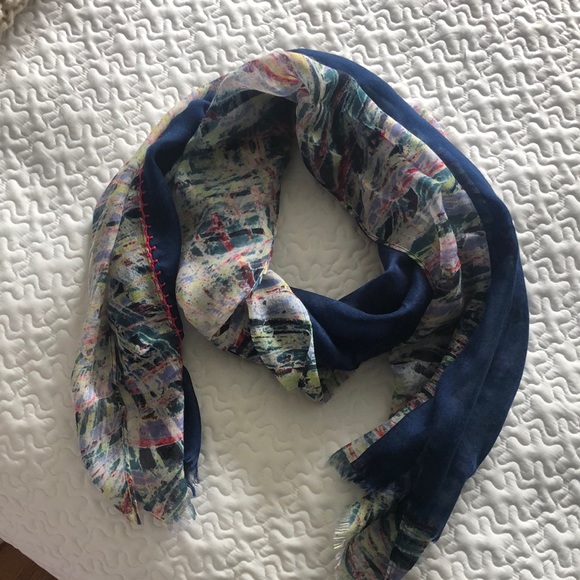 Beautiful scarf by Vera Wang